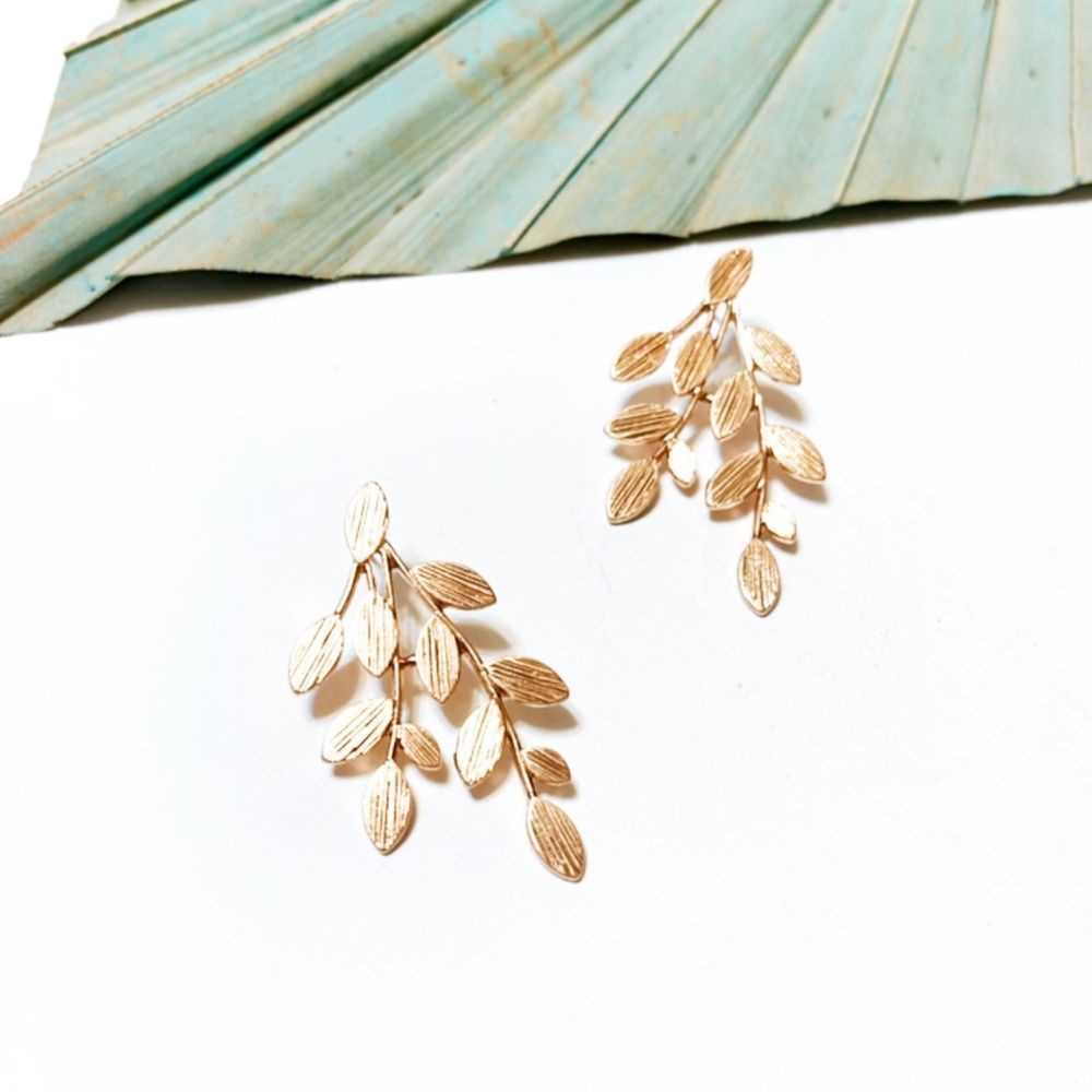 Gold leaf earrings #184
